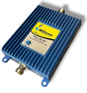 Amplificateur de signal de gain réglable Wilson Electronics 271865 4G LTE 700 - Inc. Accs. - Photo 1 sur 5