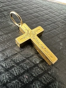 Art Nouveau 14K Yellow Gold Dual-Scribed Engraved Cross Pendant (3.6cm, 1.7g) - Picture 1 of 11