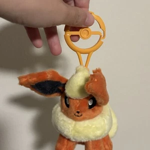 Pokemon Center Japan Original Plüsch Maskottchen mit Schlüsselanhänger Flareon Eeveelutions - Bild 1 von 6