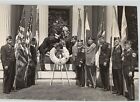 MEMORIAL DAY Vets at GRAVE of PHOEBE A HEARST Colma CALIFORNIA 1949 Press Photo