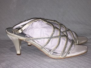 Las mejores ofertas en Kitten heel sandalias sólido Formal para mujeres |  eBay