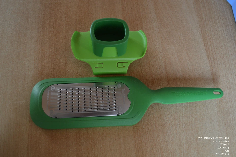 Tupperware Profi Reibe, D182 inkl. feiner Reibeinsatz, Fingersch. neu! grün - Bild 1 von 1