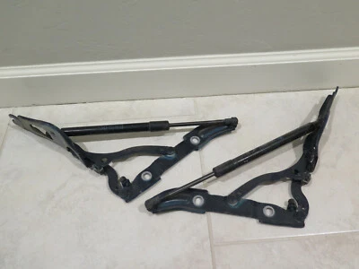 Bisagras traseras izquierda y derecha originales OEM para maletero BMW 128i 135i Foto 1 de 4