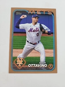Actualización Topps Adam Ottavino 2024 #US309 Gold #'d/2024 New York Mets - Imagen 1 de 3