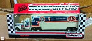 1991 Matchbox Superstar Transporter Richard Petty STP Pontiac - Picture 1 of 1