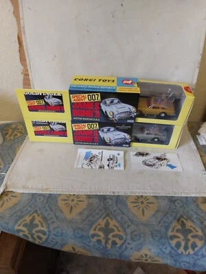 Corgi CC04203 silver + CC04204 Gold James Bond 007 Goldfinger Aston Martin DB5 - Image 1 of 4