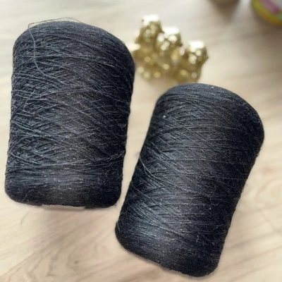 Strickgarn, 100 Gramm, 99% Merino und 1% Lurex - Bild 1 von 4