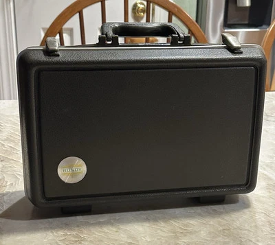 Estuche de clarinete Bundy Bb vintage ¡limpio! Foto 1 de 4