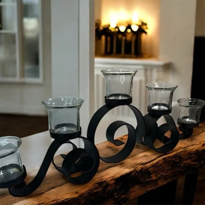 Candelabro vintage de hierro forjado con 5 soportes votivos de vidrio, "largo 21”x 7" Foto 1 de 4