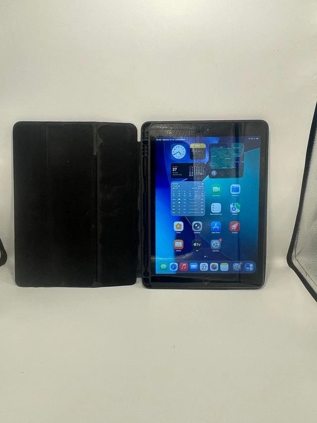  Apple iPad 9.7” 6th Gen 2018 WiFi 32GB Space Gray Touch ID iPadOS Tablet - Imagen 1 de 4