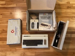 Commodore VIC 20 Computer With Attachments And Accessories Complete Tested - Picture 1 of 7