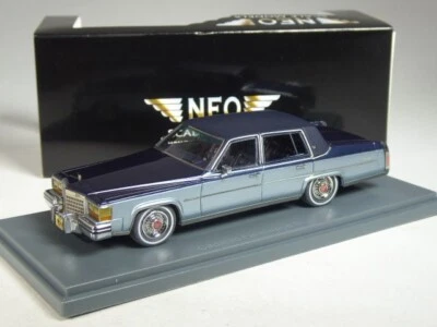 (KI-10-38) Neo Scale Models 43556 Cadillac Fleetwood Brougham in 1:43 in OVP - Bild 1 von 2