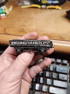 Vintage Peco Wonderful Wagons P.O. PWLLHELI GRANITE  UK Wales Missing Coupling - Picture 1 of 7