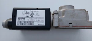 1PC Siemens QRA55.C27  + SIEMENS AGG16.C - Picture 1 of 3