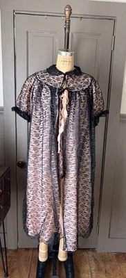 Vintage 1950s 1960s NOS Black Lace Pink Peignoir Set 3 Pc AS IS XS S Ruffles - Image 1 of 4