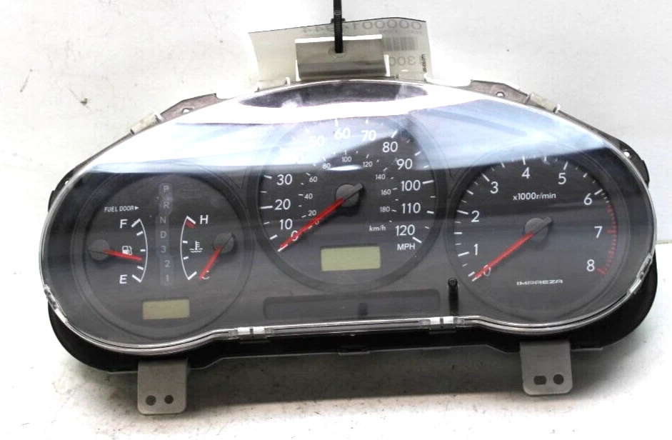 2006 SUBARU IMPREZA INSTRUMENT GAUGE CLUSTER SPEEDOMETER A/T OEM P/N 85002FE110 - Image 1 of 4
