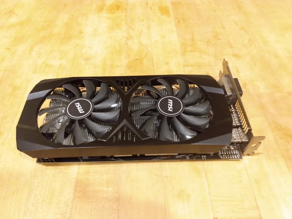 Tarjeta de gráficos MSI Radeon RX 570 8GT OC 256 bits 8 GB GDDR5 (RADEONRX5708GTOCV1) Foto 1 de 1