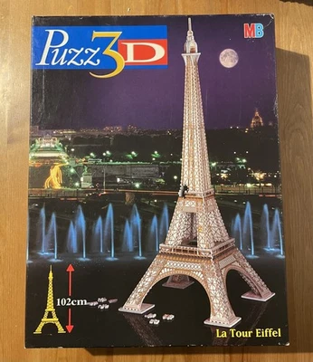 Puzzle 3D vintage 1997 MB Torre Eiffel Puzz3D 703 pezzi con supporto in schiuma - Immagine 1 di 4