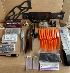 Modellflugzeugteile Konvolut, RC Flugzeug Teile Konvolut siehe Beschreibung - Bild 1 von 15