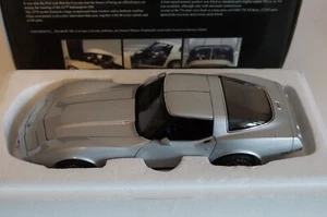 1:18 AUTOart Chevrolet Corvette Anniversary Ed. TITANIUM SILVER #71121 -DK010- - Bild 1 von 7