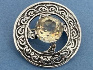 BEAUTIFUL VINTAGE SCOTTISH SOLID SILVER CITRINE IONA BROOCH EDINBURGH 1962 - Picture 1 of 10