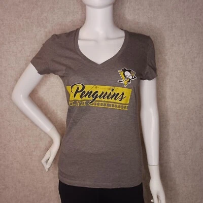 NHL Pittsburgh Penguins T Shirt Womans Size Small Gray Distressed Logo Tee - Image 1 of 4