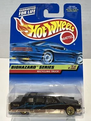 Hot Wheels Wrong Car Error Limozeen In Recycling Truck #719 Package 18785 - Image 1 of 4