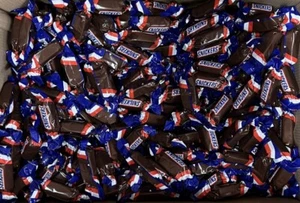 Celebrations Chocolate Snickers Flavour x100 Mini Bites Choose Your Favourite - Picture 1 of 12