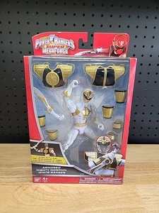 Power Rangers Super MegaForce Armored Mighty Morphin White Ranger Figure NIB - Picture 1 of 7