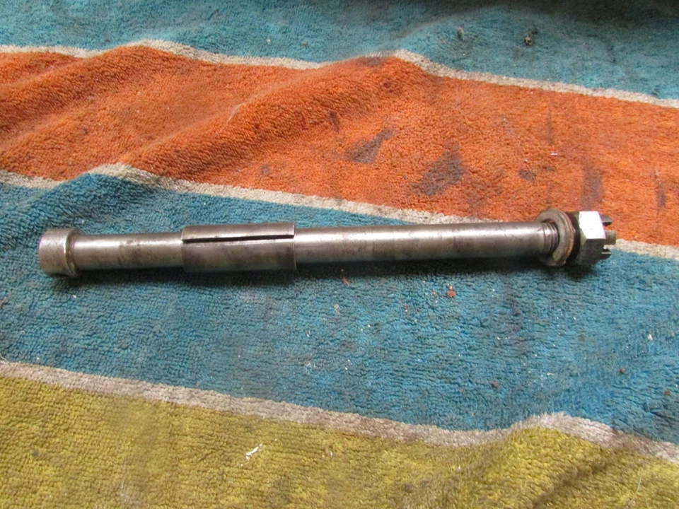 Yamaha RT1 360 1970 conjunto de eje delantero Foto 1 de 4