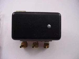 Actuador amortiguador neumático Johnson Controls D-9502-1 se envía el mismo día de compra - Imagen 1 de 5