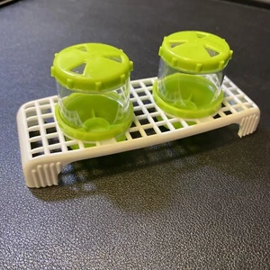 2 teiliges Gewürzstreuerset Salzstreuer Pfefferstreuer Ostprodukt wie DDR grün - Bild 1 von 4
