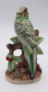 VINTAGE Green Budgerigar Budgie PARACCHETTO bisque FIGURINA made in Korea - Foto 1 di 9