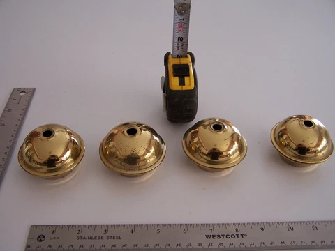 4 SOLID BRASS HEAD BOARD PARTS 3 " ROUND 2 " HIGH 1/4 "HOLE TOP ANTIQUE VINTAGE Cover