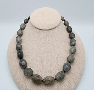 Labradorite Large Faceted Polished Oval 13mm Beaded Knotted 18” Choker Necklace - Picture 1 of 9