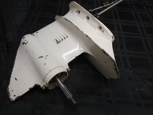 1989 JOHNSON J10RLCES 9.9HP LONG LOWER UNIT GEARCASE 396285 OUTBOARD BOAT MOTOR - Picture 1 of 11