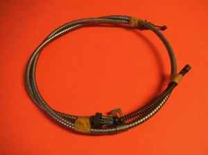 JEEP FABRICANTE DE EQUIPOS ORIGINALES CABLE FRENO DE ESTACIONAMIENTO TRASERO LATERAL DE PASAJEROS 1978-80 CJ5, CJ7 3233904 > NUEVO DE LOTE ANTIGUO - Imagen 1 de 4