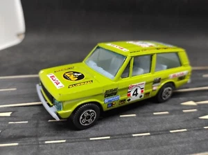 RANGE ROVER 1/43 BURAGO N°4011 #4 rallye du Kenya - Foto 1 di 7