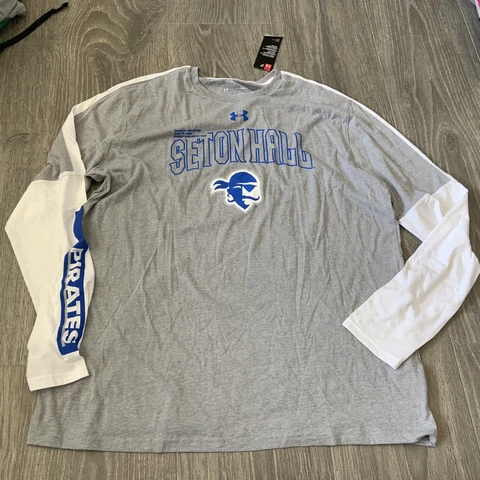 Under Armour Seton Hall Pirates L/S Shirt Men’s Size: 2XL Gray/White NWT Cover