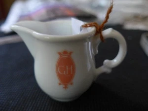 Hutschenreuther Mini Restaurant Ware Individual Creamer - Picture 1 of 3