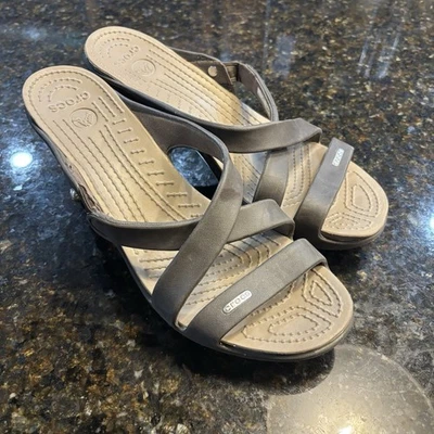 Crocs Mujer Chipre IV Sin Cordones Bloque Tirantes Tacón Talla 9 M Espresso/Seta Foto 1 de 4