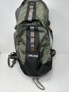 Camelbak Cloud Walker 18 Trinkrucksack Rucksack 18L - ohne Blase grün/grau - Bild 1 von 14