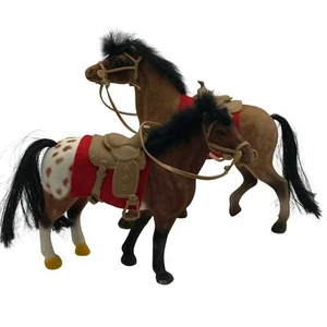 2 Cavalli Marrone con Sella Giocattolo Vintage Plastica Velluto Floccato Rivestito Feltro - Foto 1 di 14