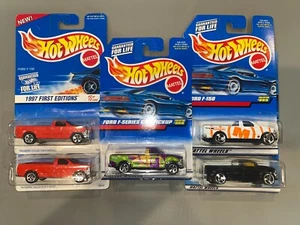 Lotto 5 Hot Wheels Ford F-150 1997 1998 2000 Rosso con ruote a 5 raggi - Foto 1 di 6