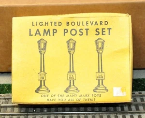 Marx No. 073/3 Lighted Boulevard Lamp Post Set-In Original Box - Picture 1 of 8