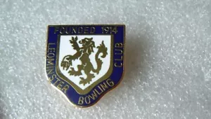 LEOMINSTER BOWLING  CLUB   ENAMEL BADGE - Picture 1 of 2