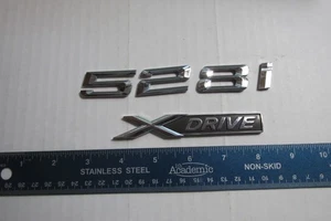 Factory 2023-2024 BMW 528i Xdrive emblem - Picture 1 of 4