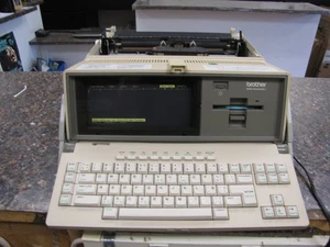 Brother Word Processor WP-55 Desktop Word Processor Macchina da Scrivere Tastiera - Potenze - Foto 1 di 12
