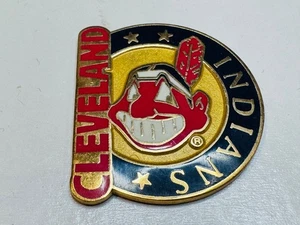 Vecchia spilla da bavero vintage Cleveland Indians retro capo Wahoo retro logo C striscione - Foto 1 di 2