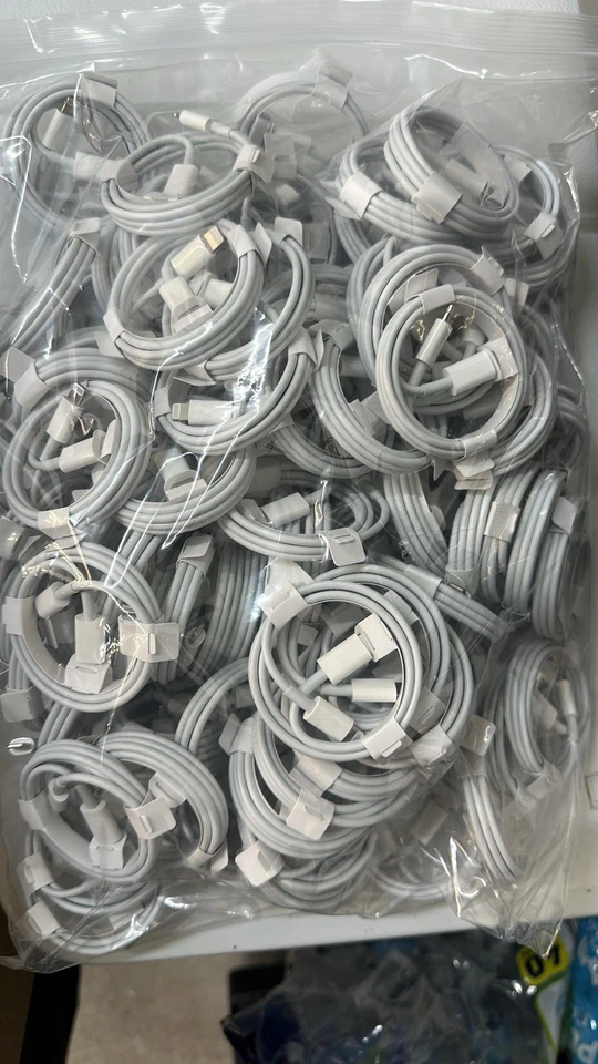 Lot Of 50 Original Apple 1m (3ft) Lightning to USB-C Charging Cable(Box Pulled) - Image 1 of 1